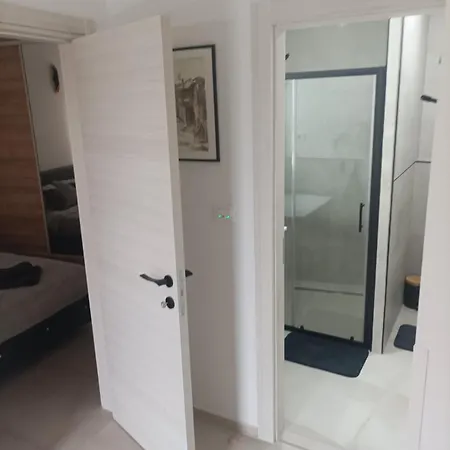 Апартаменти Konfort 2+2 Пула