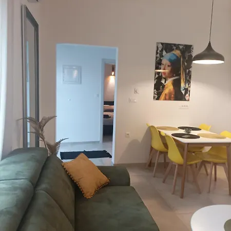 Apartman Konfort 2+2 Apartment *