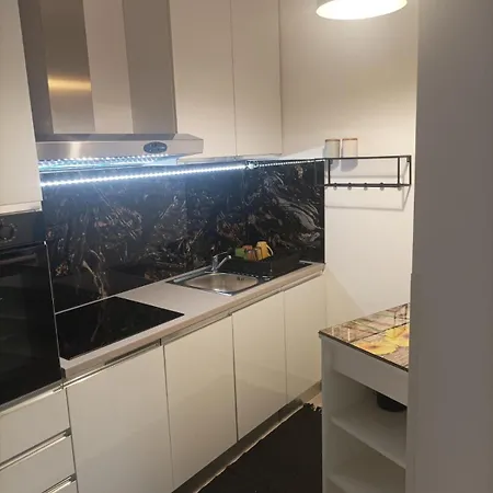 Apartman Konfort 2+2 Pula