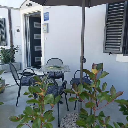 Konfort 2+2 Appartement *